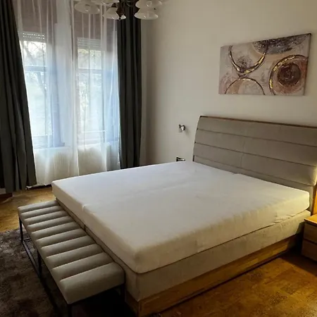 Vienna Gate Apartment Budapest Exterior photo