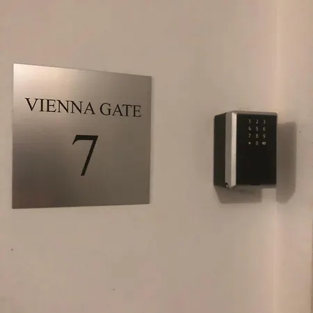 Vienna Gate Apartment Budapest Exterior photo